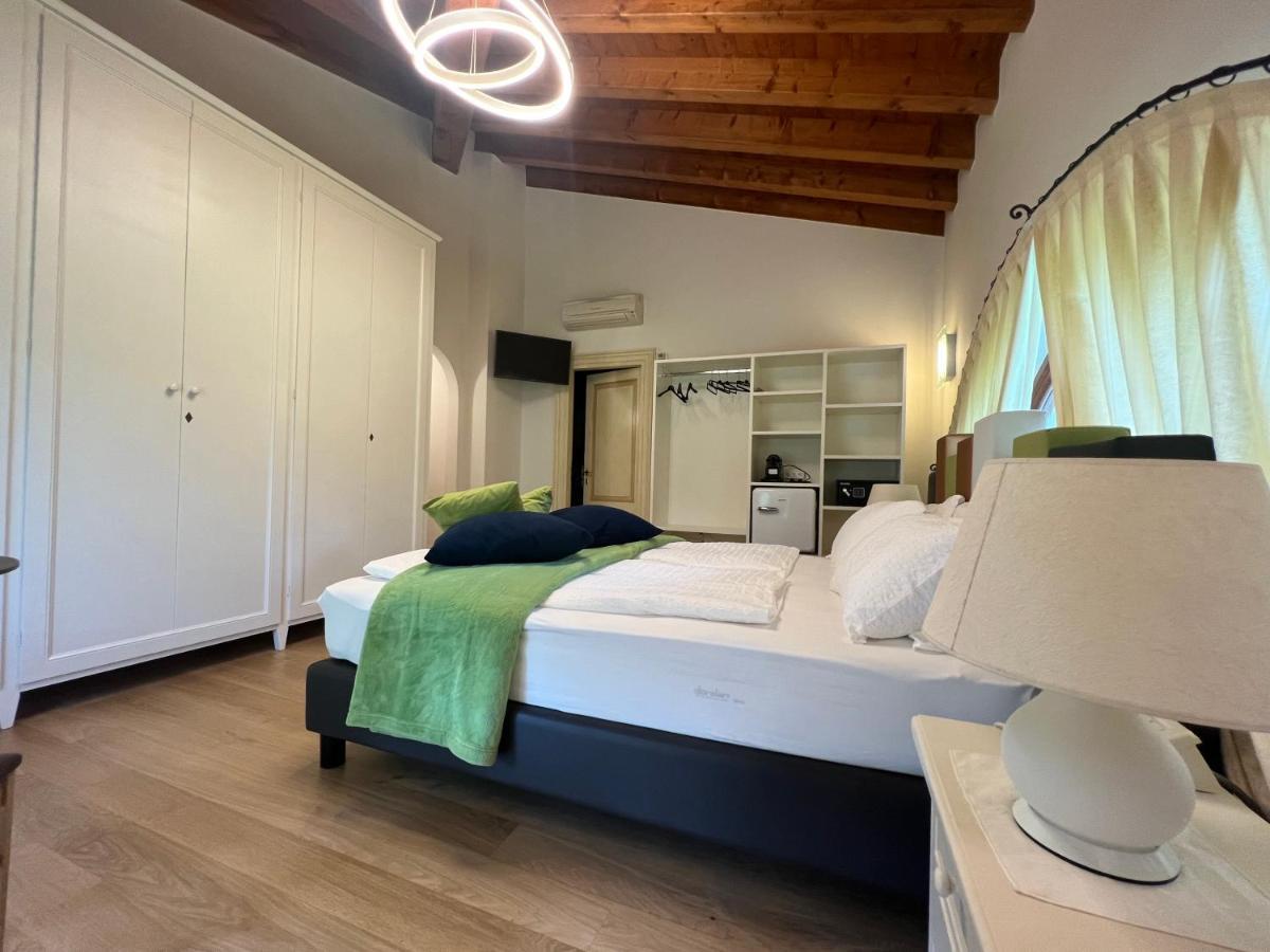 Steba House Savani Barbara Foresteria Lombarda Lonato Eksteriør billede